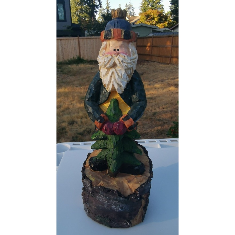 Windsor Collection Santa Claus Resin Wood Spirit for Shelf  11" Tall